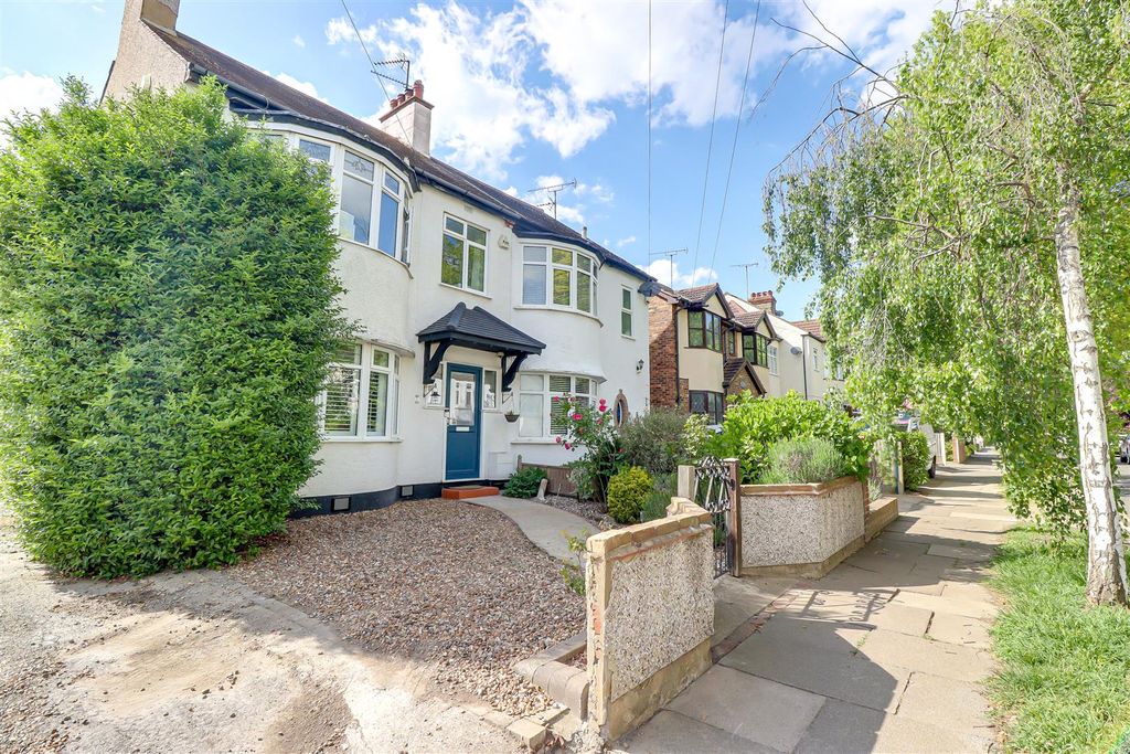 Property photo 1 of 22