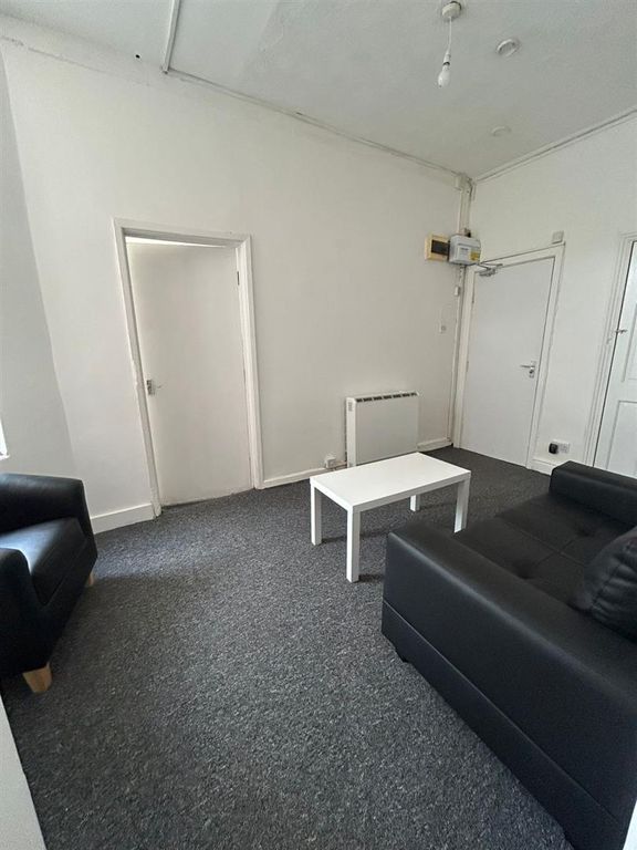 Property photo 2 of 9 Whatsapp Image 2026-06-01 At 9.34.31 Am.Jpeg