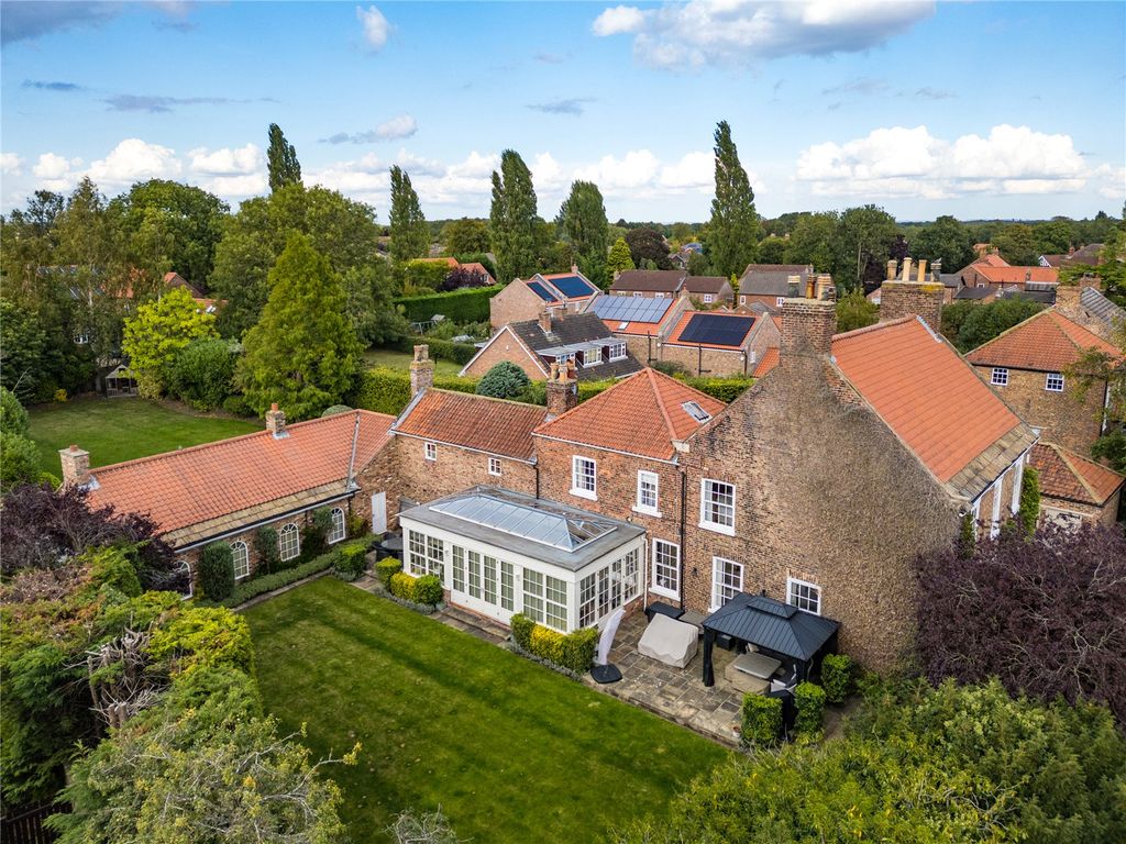 Property photo 2 of 40 Aerial