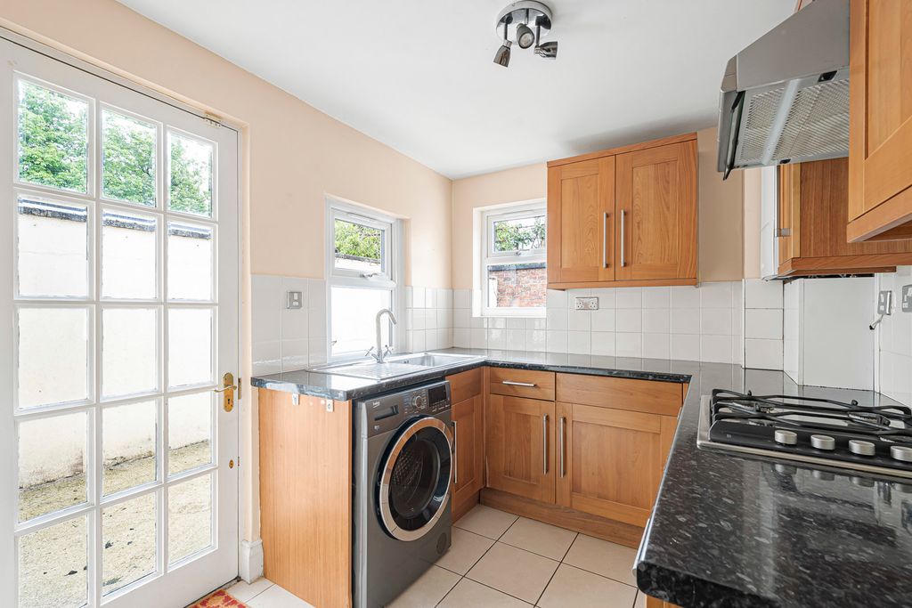 Property photo 2 of 12 Kitchen
