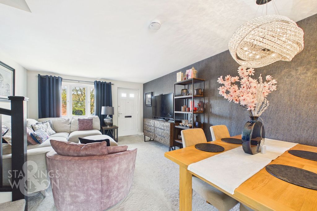 Property photo 3 of 22