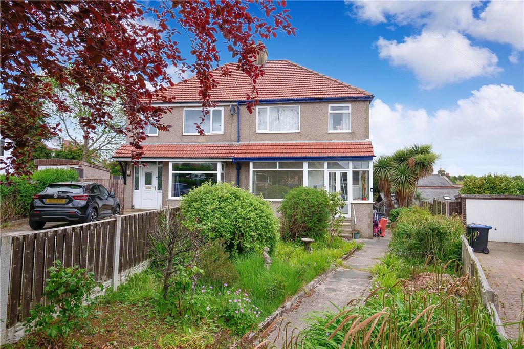 Property photo 1 of 16 Picture No. 10