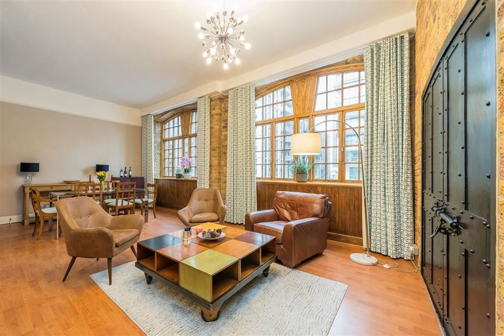 Property photo 2 of 8