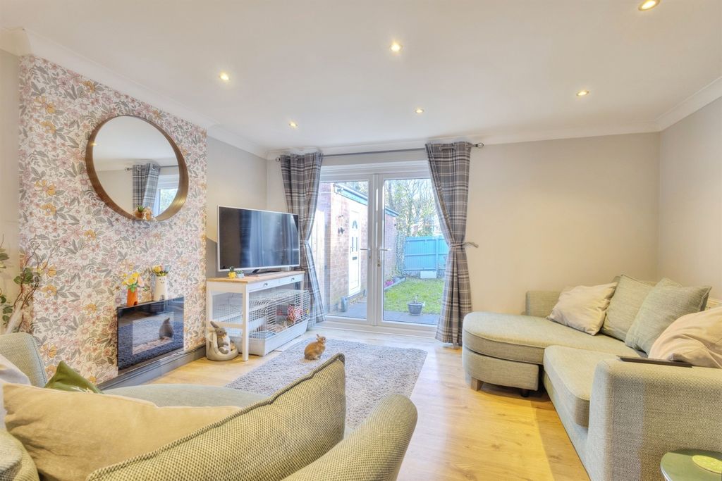 Property photo 3 of 18