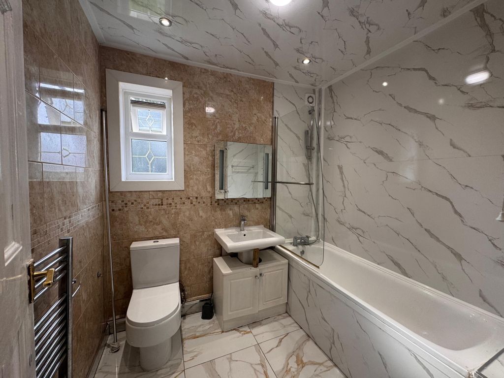 Property photo 3 of 13 Gallery