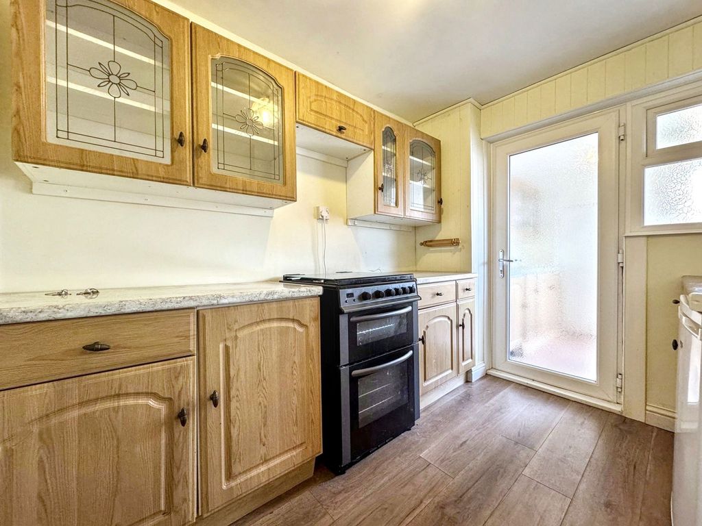Property photo 3 of 20