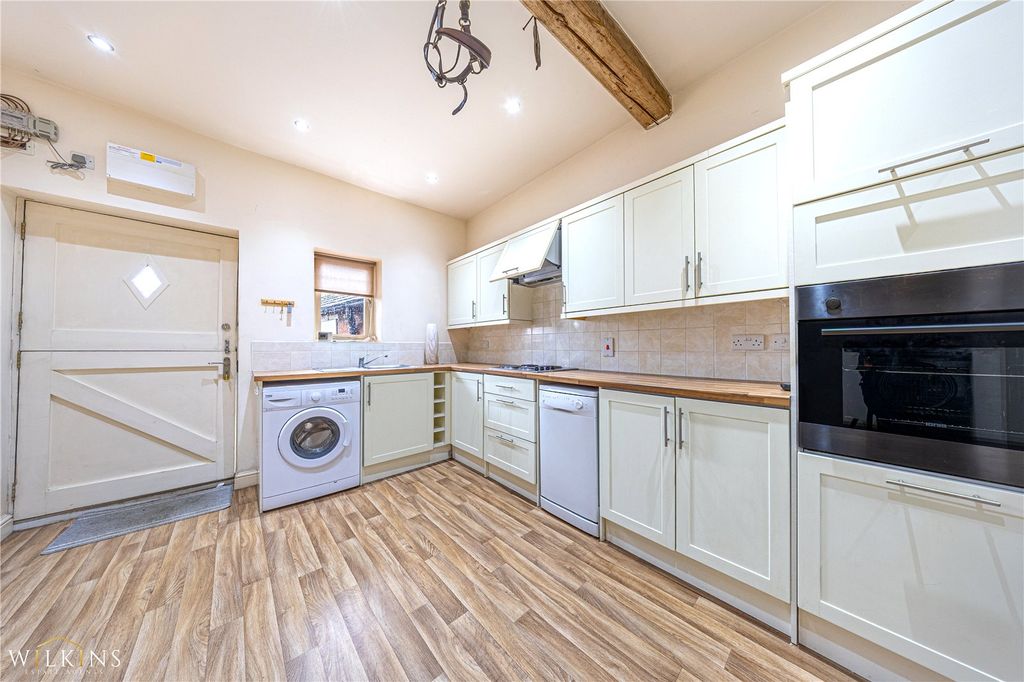 Property photo 3 of 29 Picture No. 42