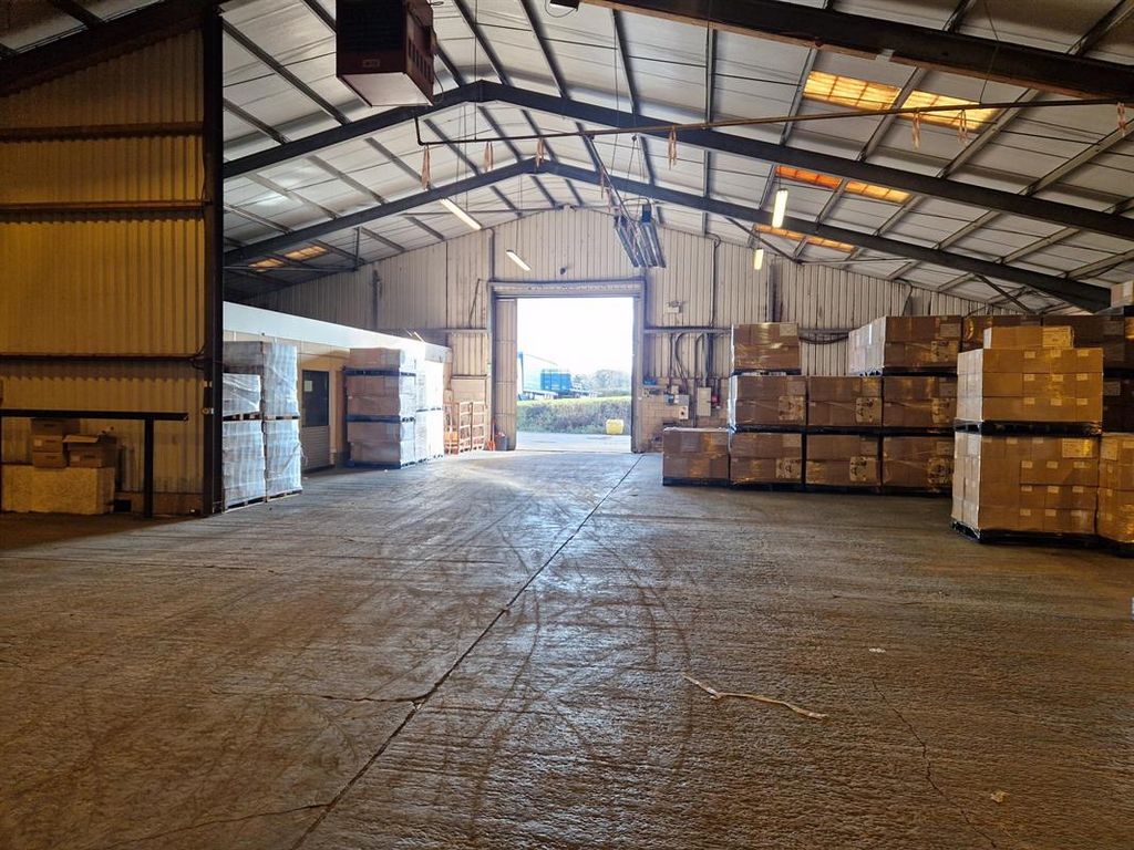 Property photo 3 of 5 Photo 2