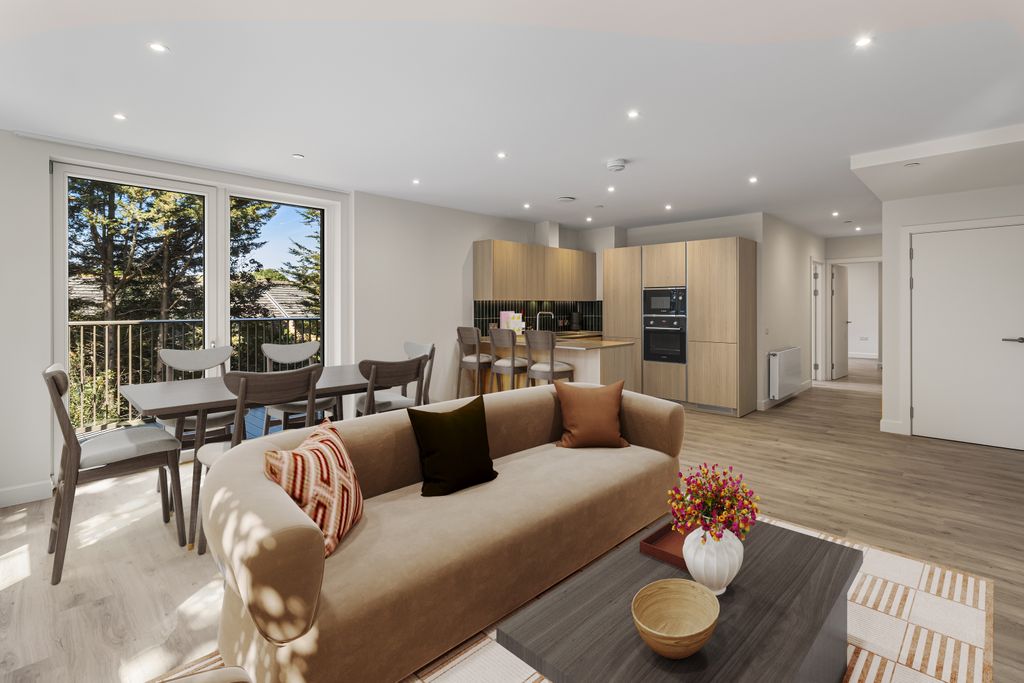 Property photo 3 of 13