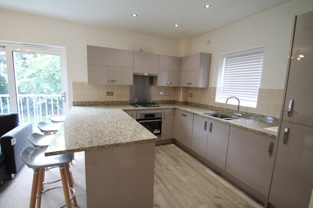 Property photo 2 of 11 Photo 23