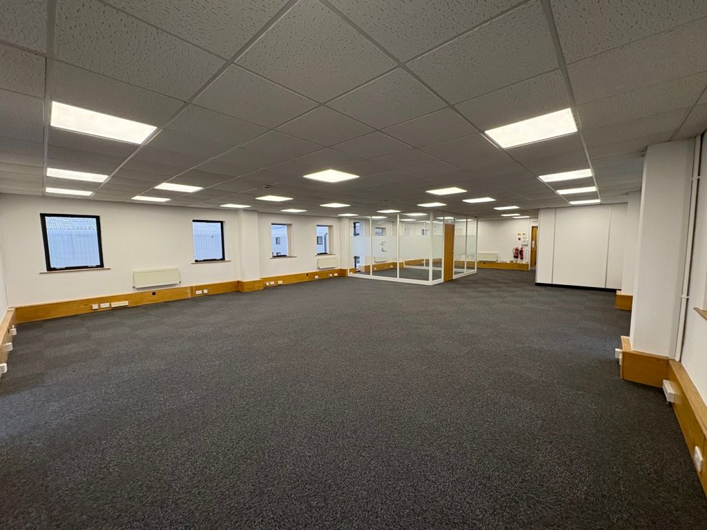 Property photo 3 of 6 Photo 30