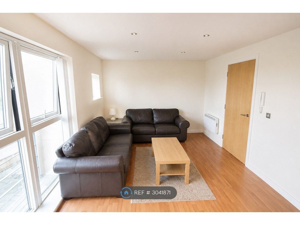 Property photo 2 of 12