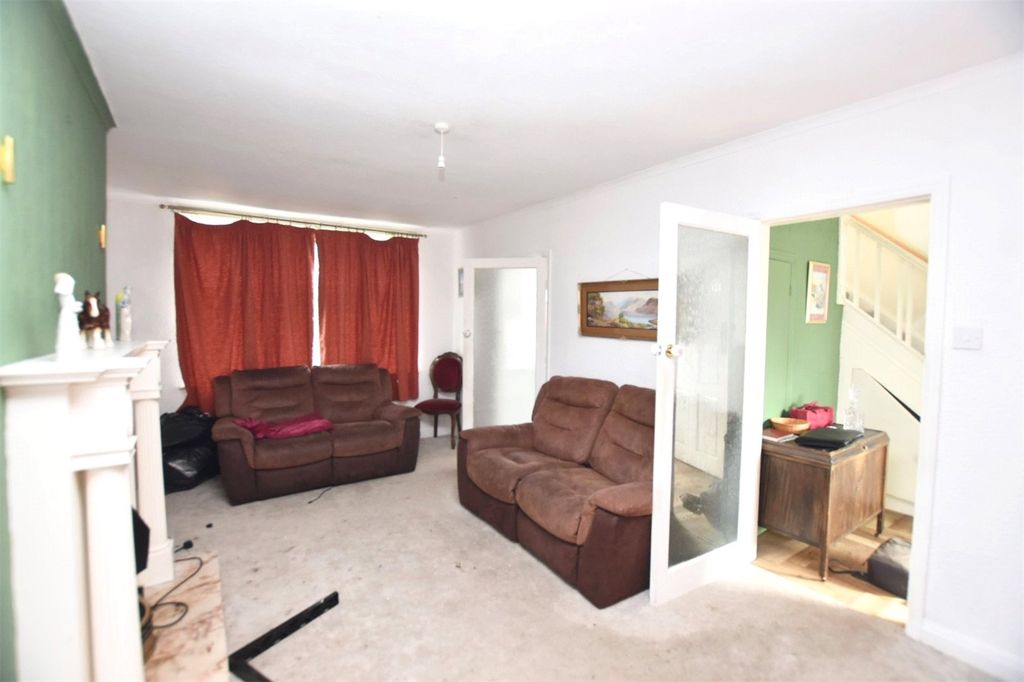 Property photo 3 of 9 Picture No. 12