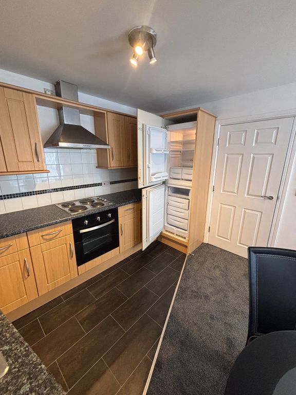 Property photo 1 of 12 Kitchen