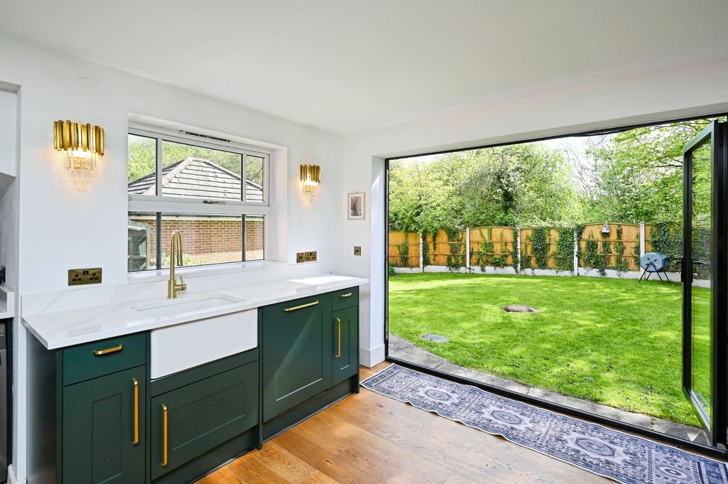 Property photo 3 of 15