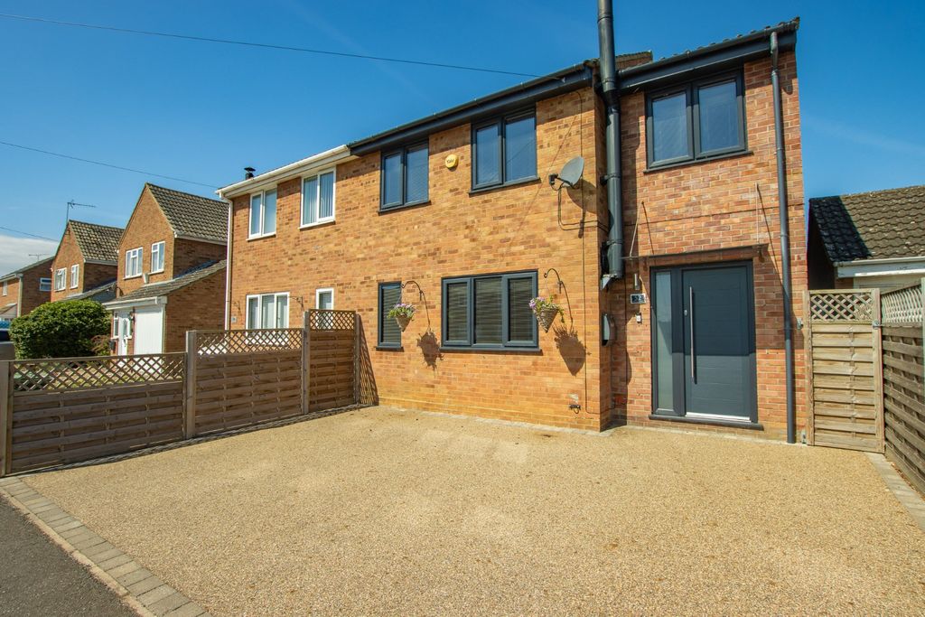 Property photo 1 of 29 4313822