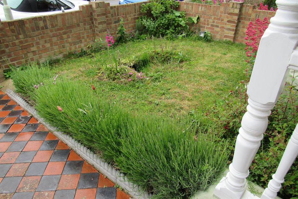 Property photo 2 of 40