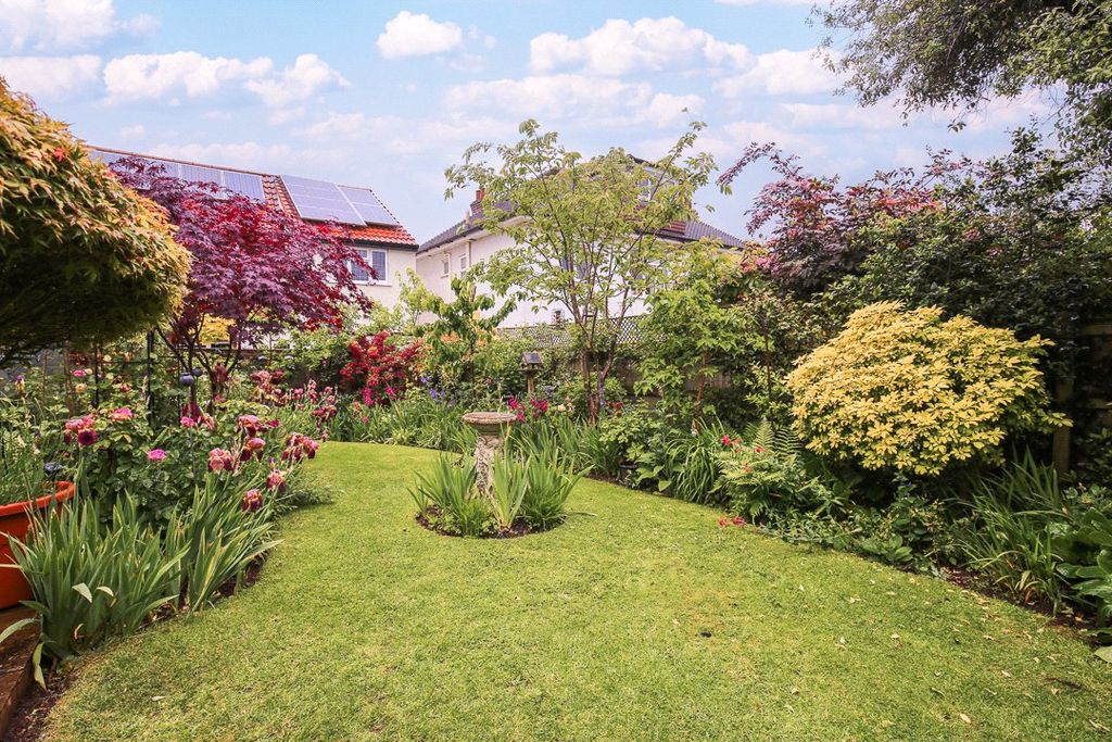 Property photo 2 of 24 Picture No. 68