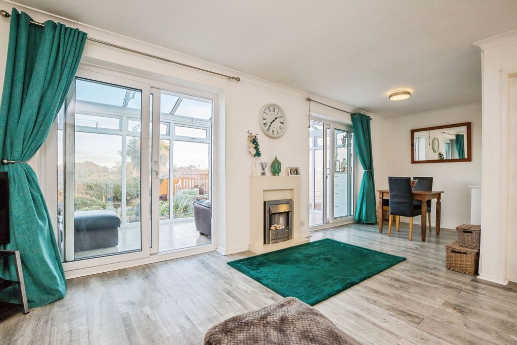 Property photo 3 of 15