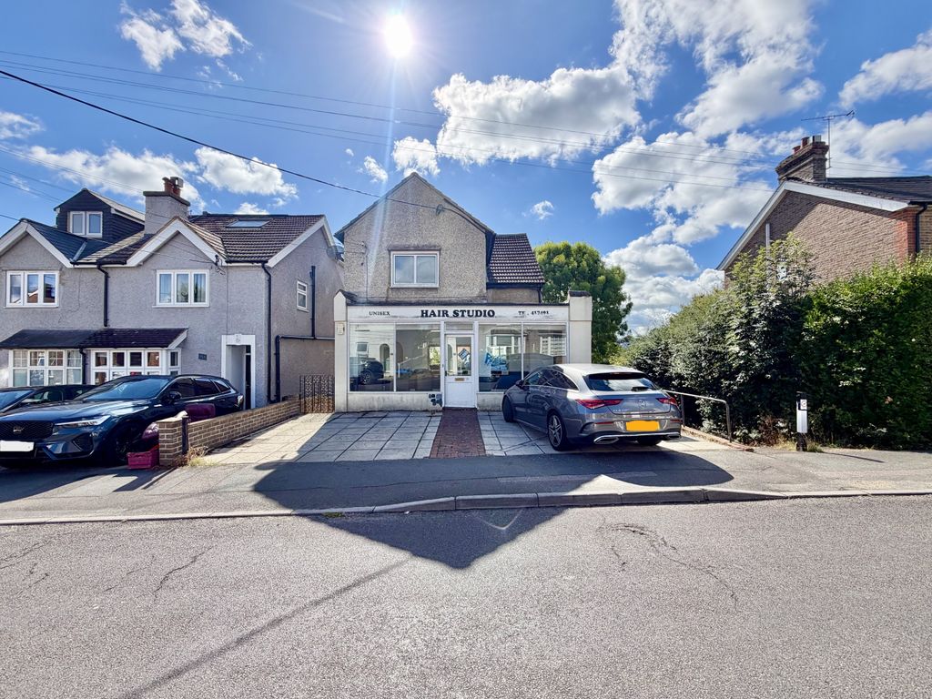 Property photo 1 of 6