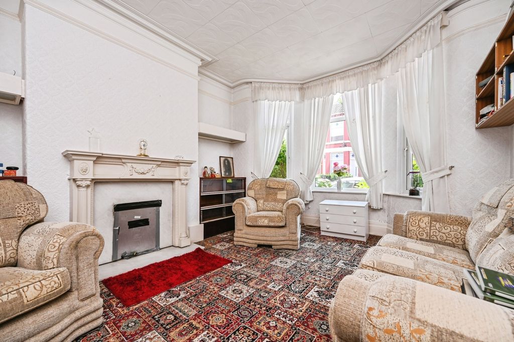 Property photo 3 of 12 Pbox-Img.Jpg