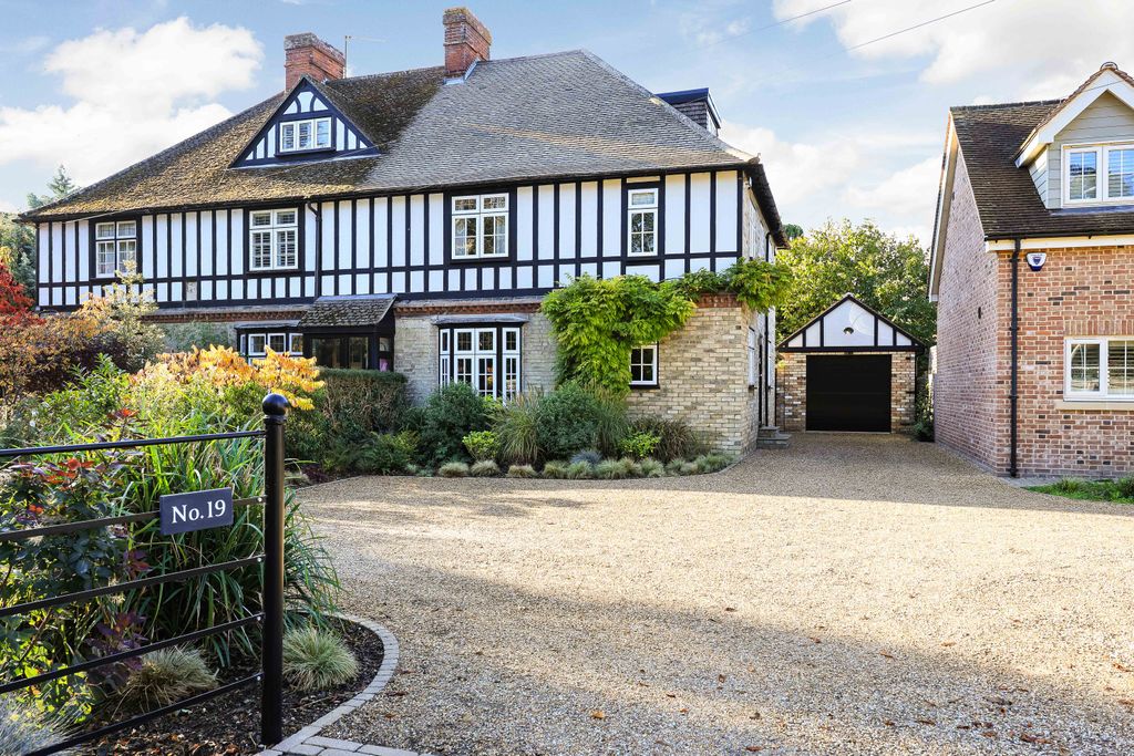 Property photo 1 of 30 Img18