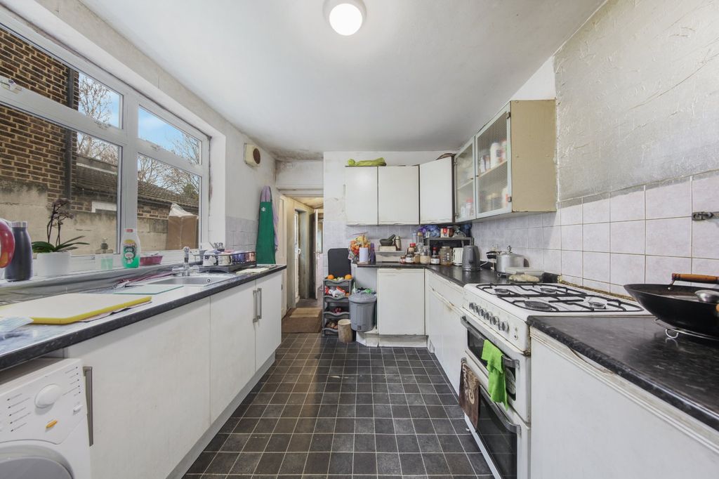 Property photo 3 of 15 Picture No. 11