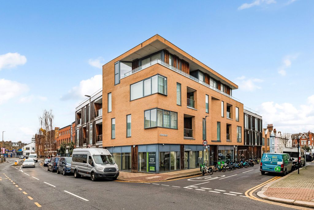 Property photo 1 of 6