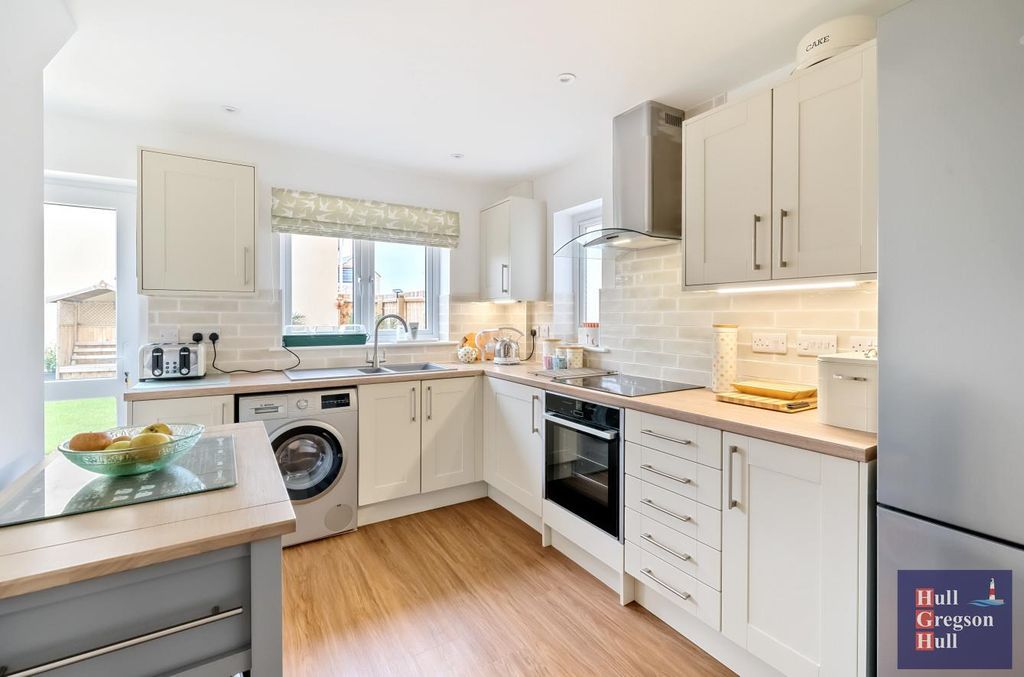 Property photo 3 of 22 8F312F2E-5769-4949-B97A-0B210B475151.Jpg