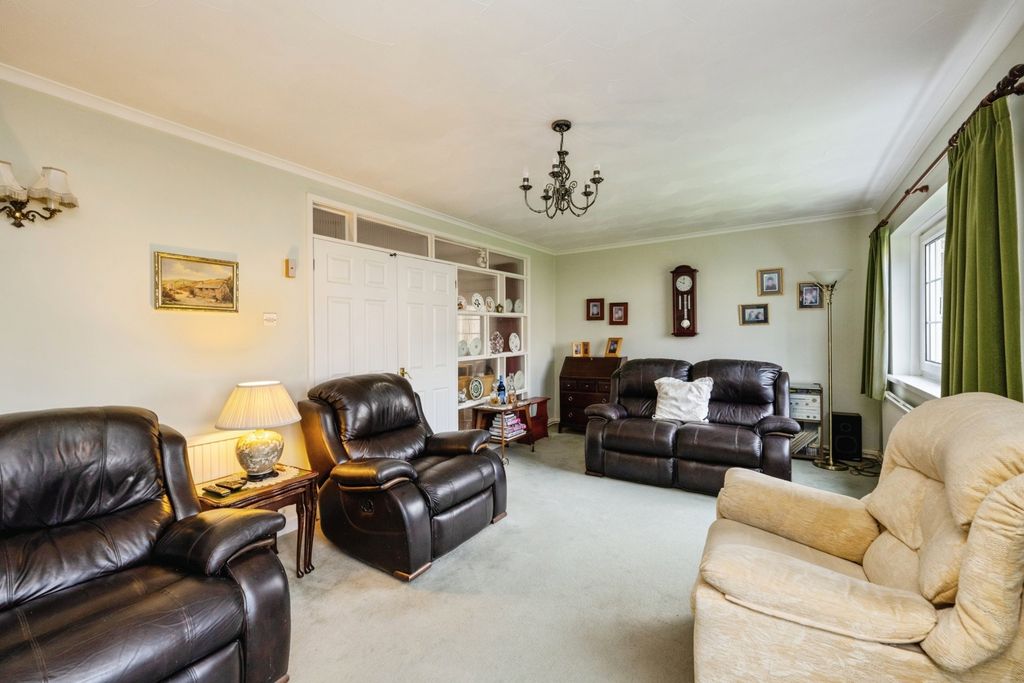 Property photo 2 of 20 Pbox-Img.Jpg