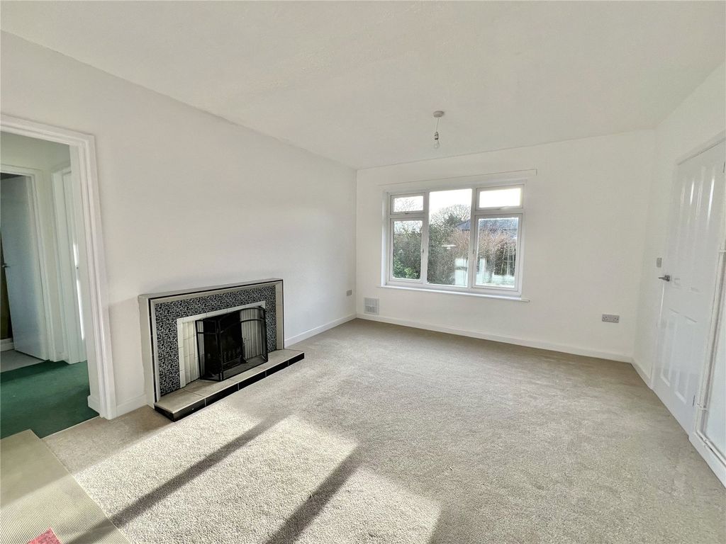 Property photo 3 of 21 Picture No. 17