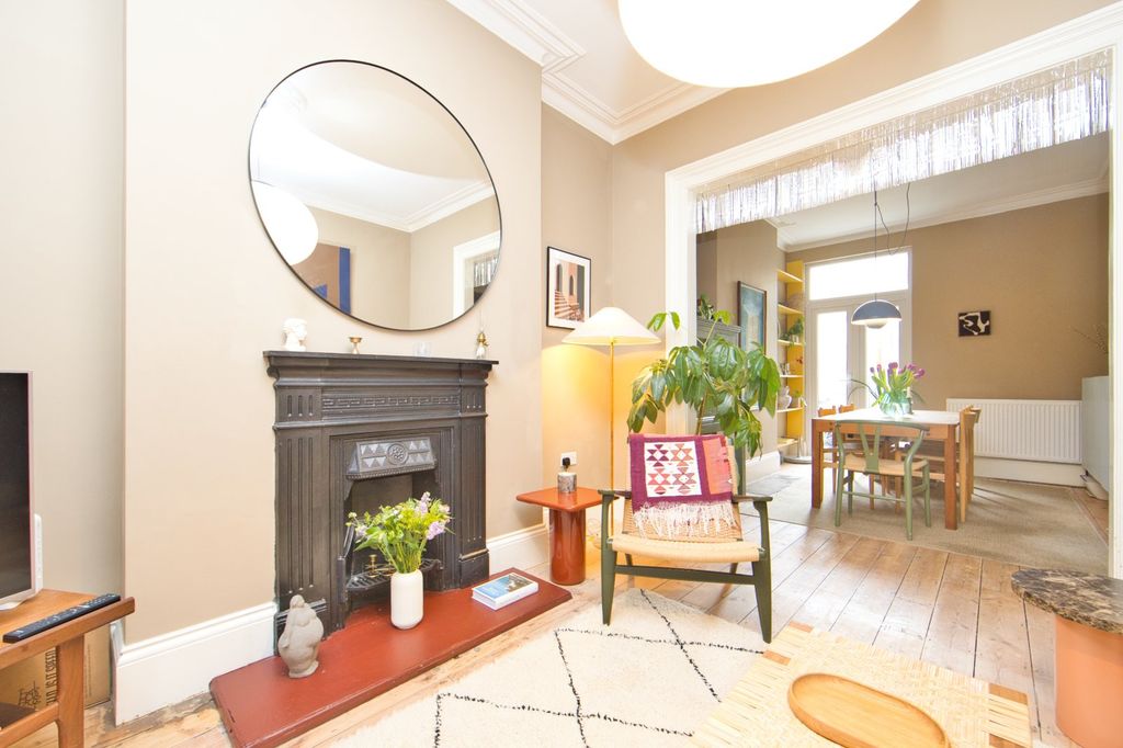 Property photo 3 of 15 Picture 3