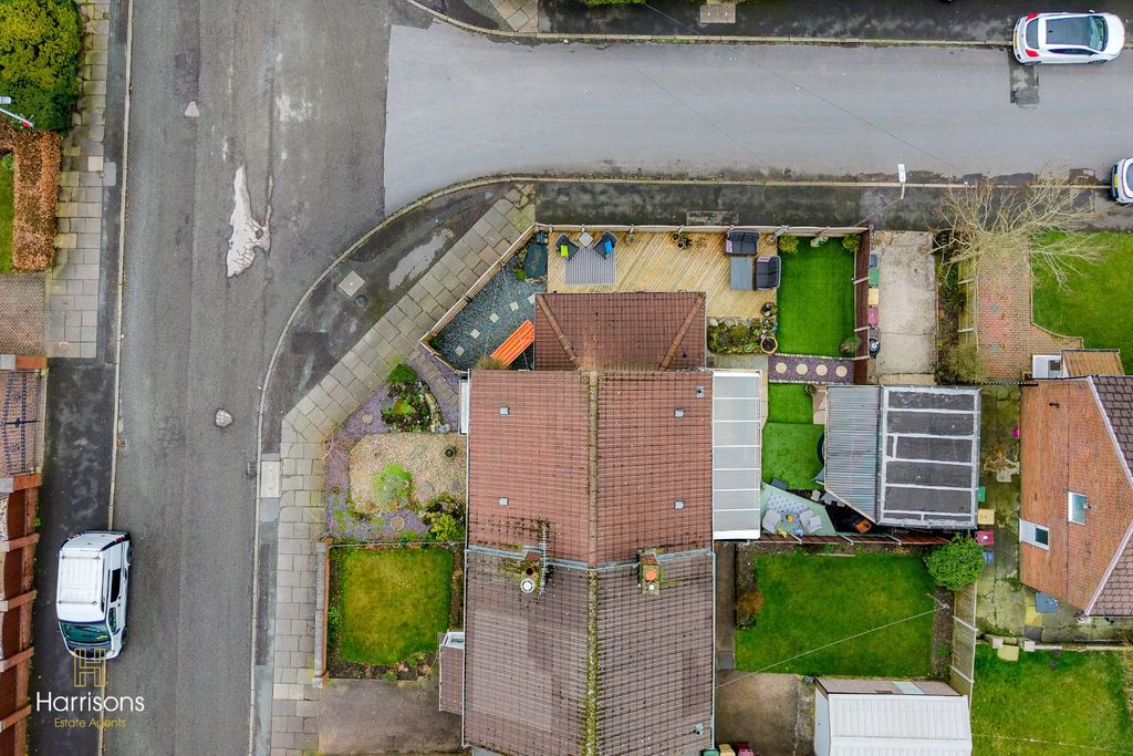 Property photo 2 of 55 4861611