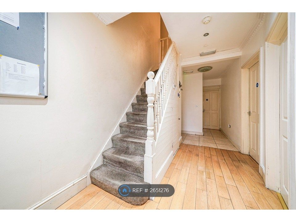 Property photo 2 of 18 Entrance Foyer