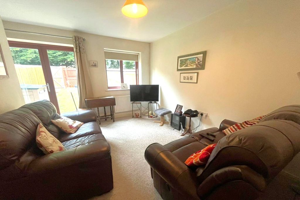 Property photo 3 of 10 Picture No. 06