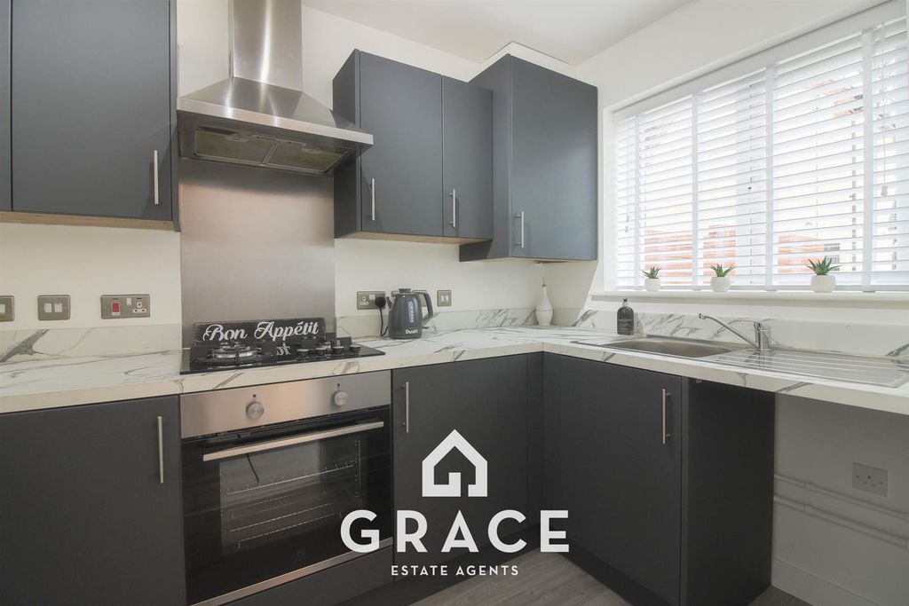 Property photo 3 of 15 Untitled_Hdr-18-2.Jpg