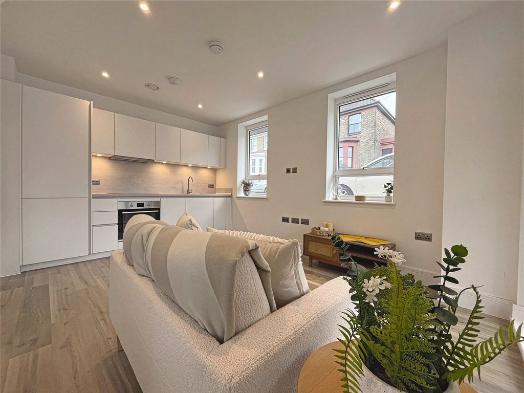 Property photo 3 of 5 Picture No. 03