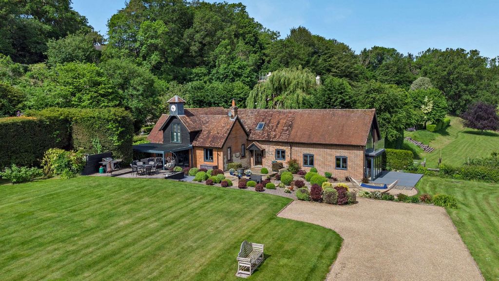Property photo 1 of 19 House &amp; Grounds