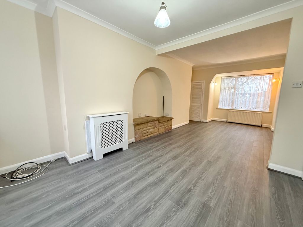 Property photo 2 of 12 Img_2321