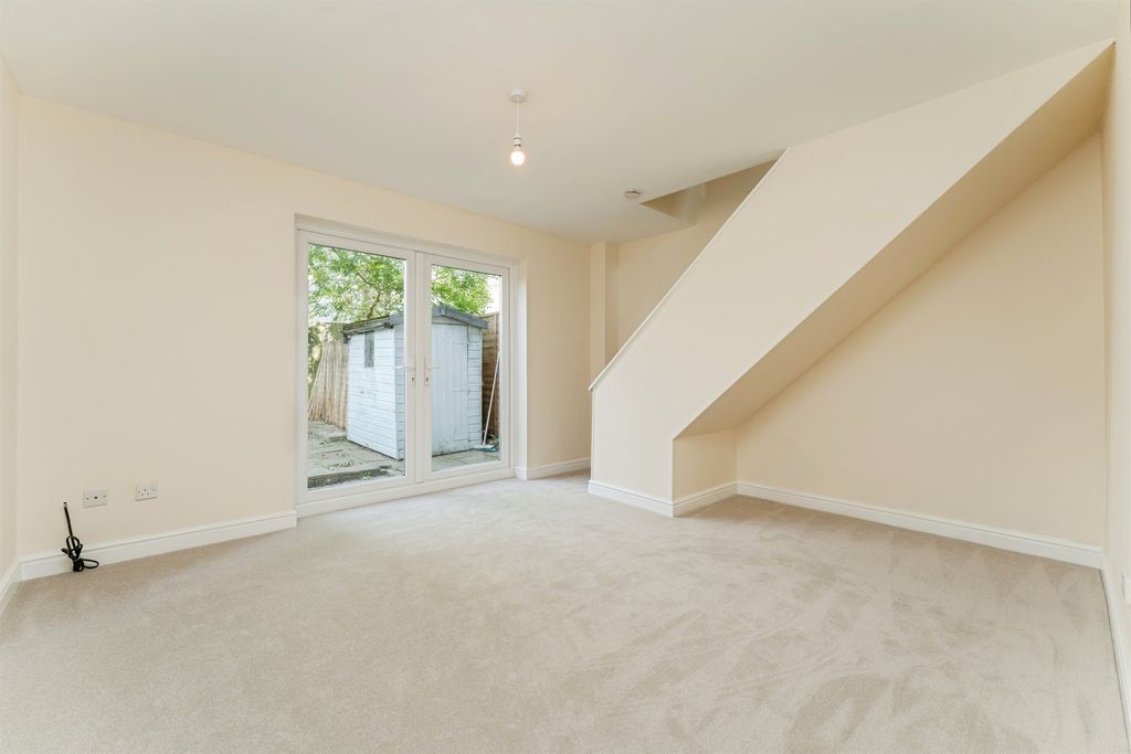 Property photo 3 of 8 Living Room