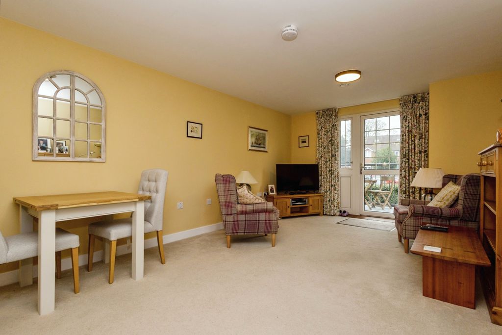 Property photo 2 of 17 Photography