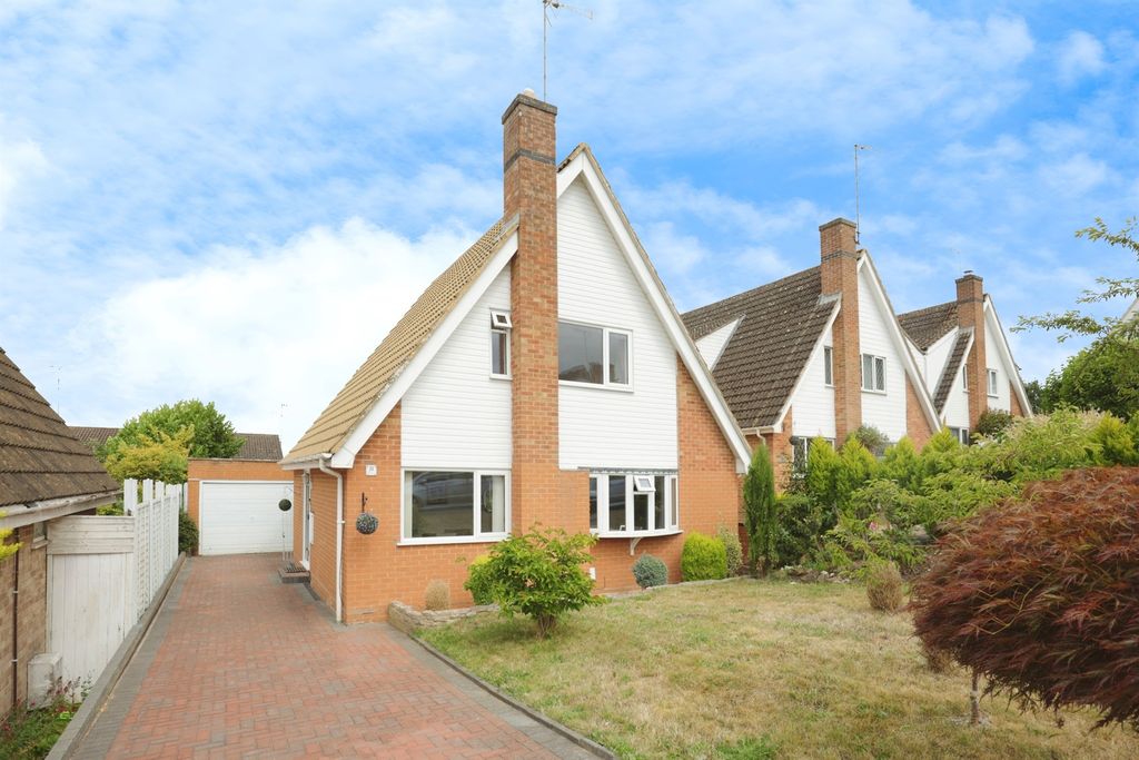 Property photo 1 of 17
