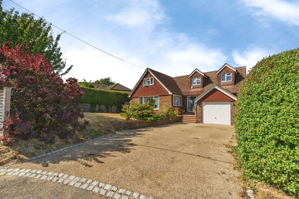 Property photo 1 of 26
