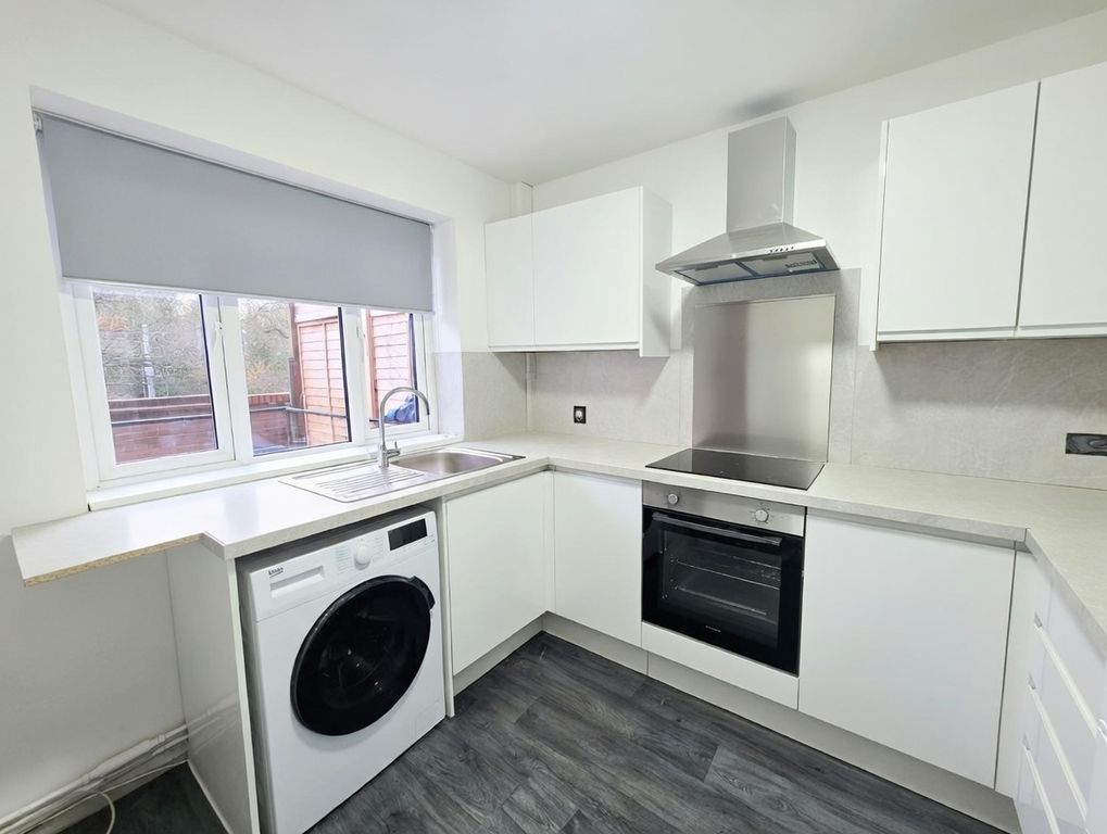 Property photo 2 of 7 Photo 5