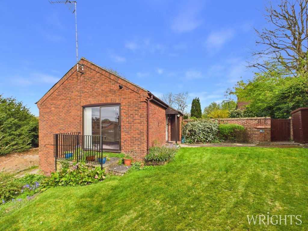 Property photo 2 of 19