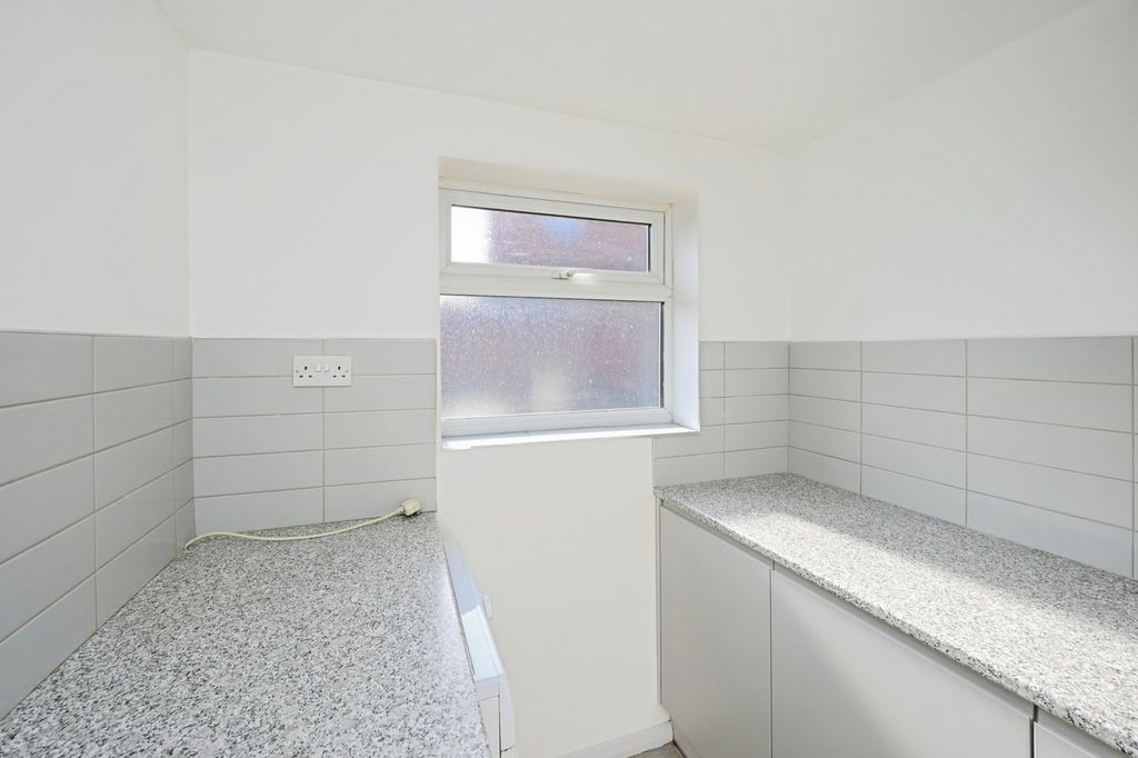 Property photo 3 of 17 Photo