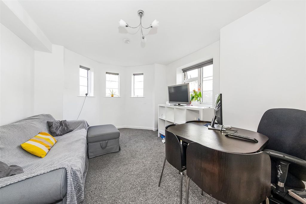 Property photo 3 of 15 Reception Room