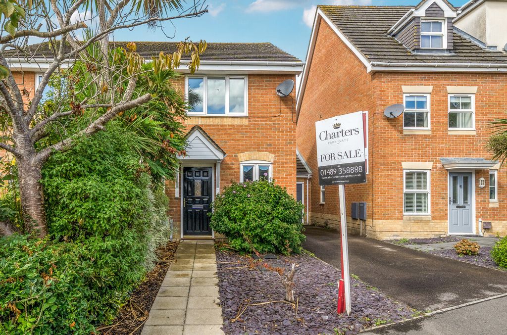 Property photo 1 of 12 1349941-2-68B9728...
