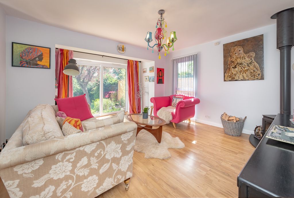 Property photo 3 of 16