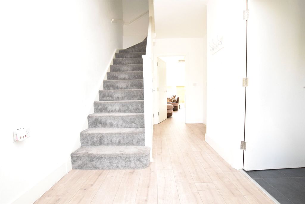 Property photo 2 of 15 Hallway View